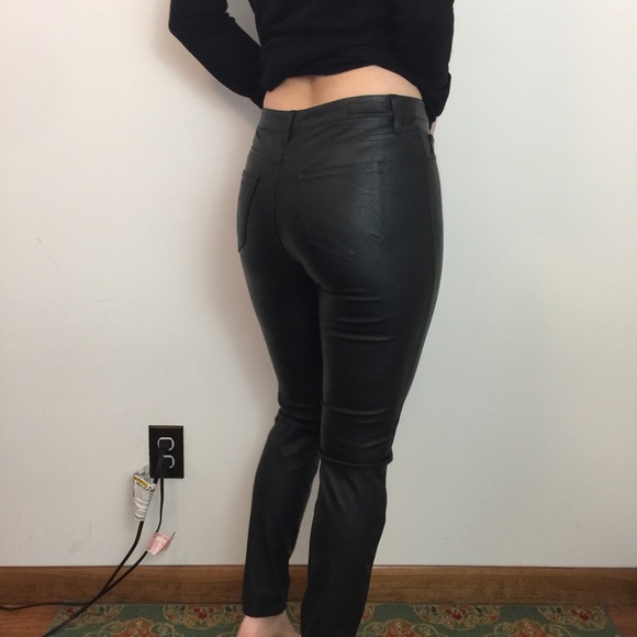 Blank NYC Black Skinny High Waisted Hot Pants - Picture 2 of 8